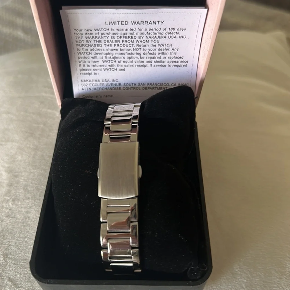 Hello Kitty Watch - Picture 3 of 4